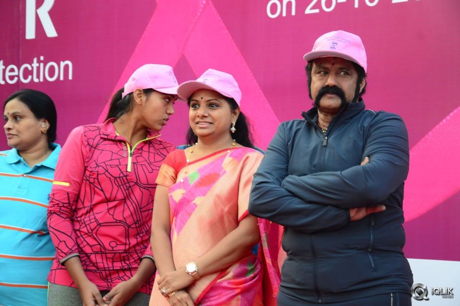 Celebs-At-Breast-Cancer-Awareness-Walk